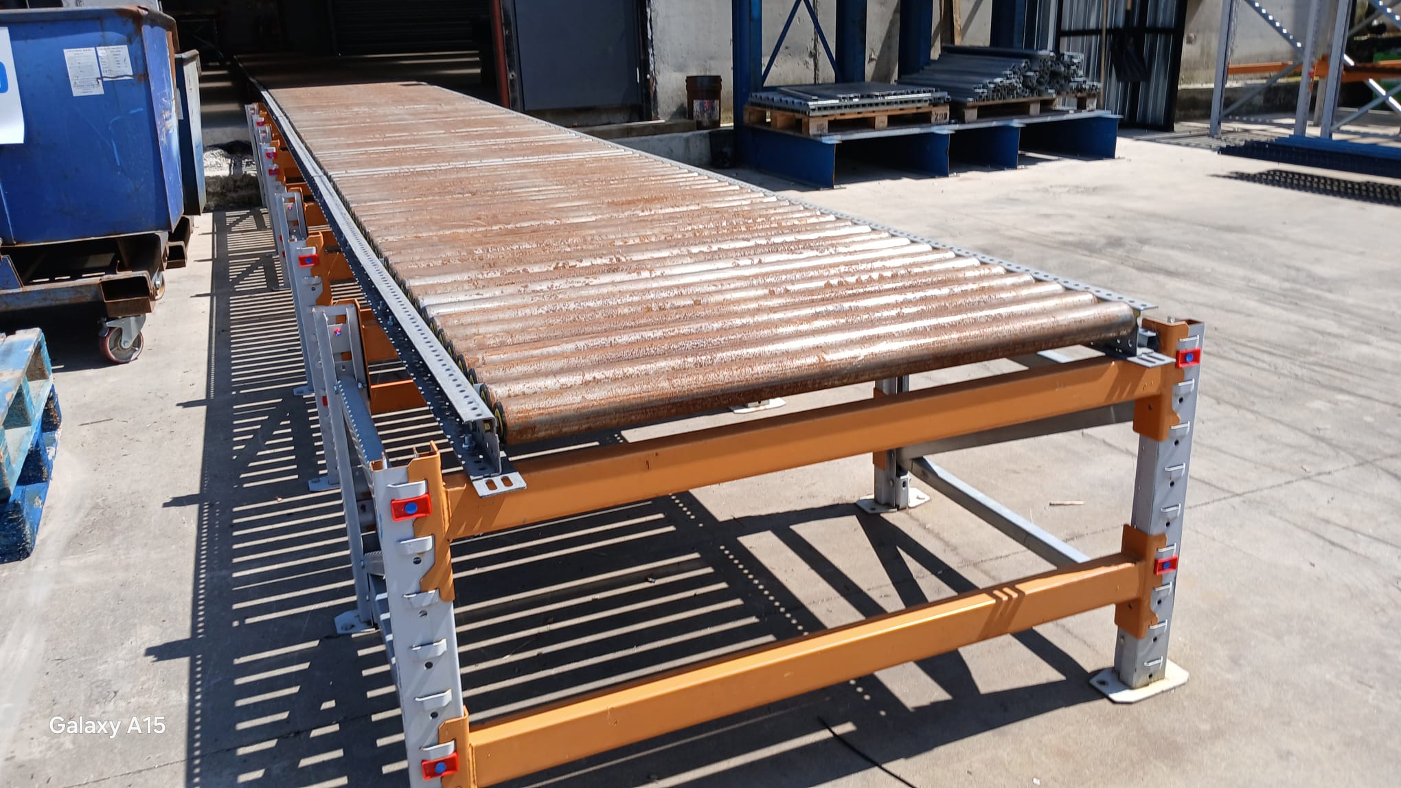 Heavy Duty Used Gravity 32 Roller Conveyor-73cm H Legs (Ref:GRC04)
