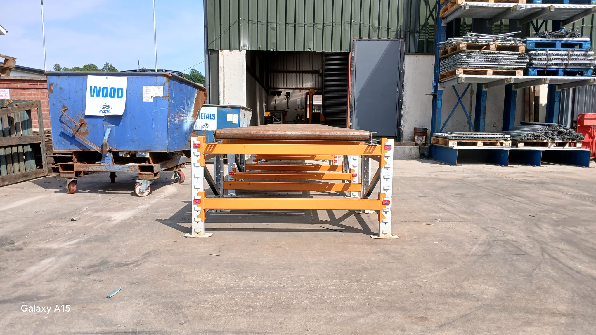 Heavy Duty Used Gravity 32 Roller Conveyor-73cm H Legs (Ref:GRC04)
