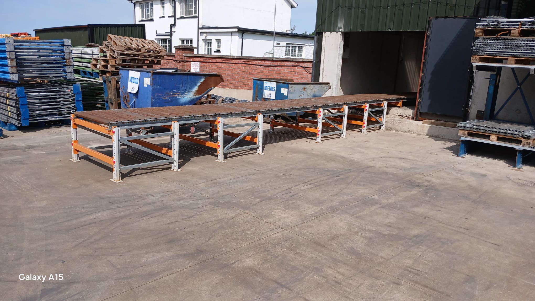Heavy Duty Used Gravity 32 Roller Conveyor-73cm H Legs (Ref:GRC04)