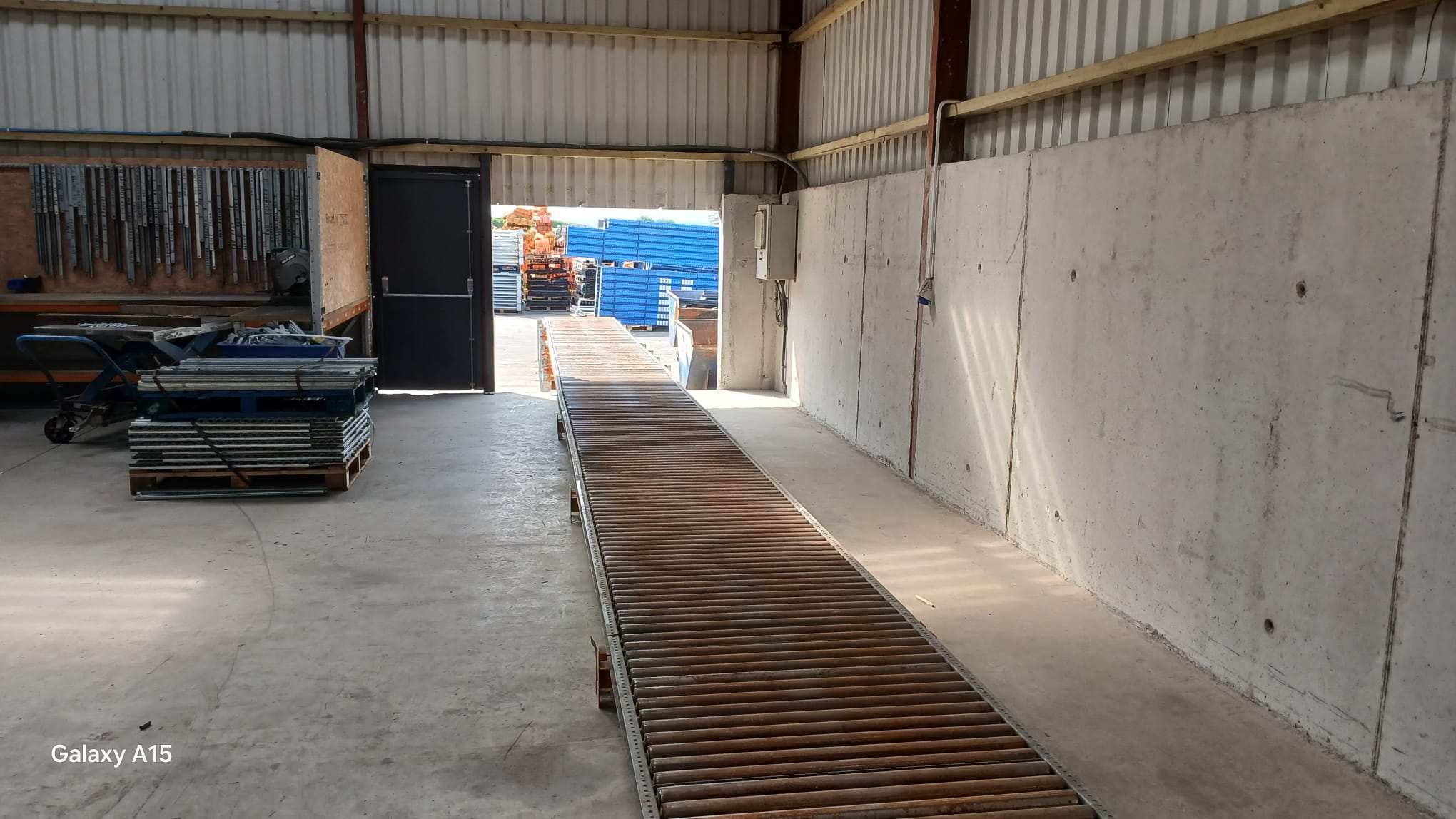 Heavy Duty Used Gravity 32 Roller Conveyor-90cm H Legs (Ref:GRC06)