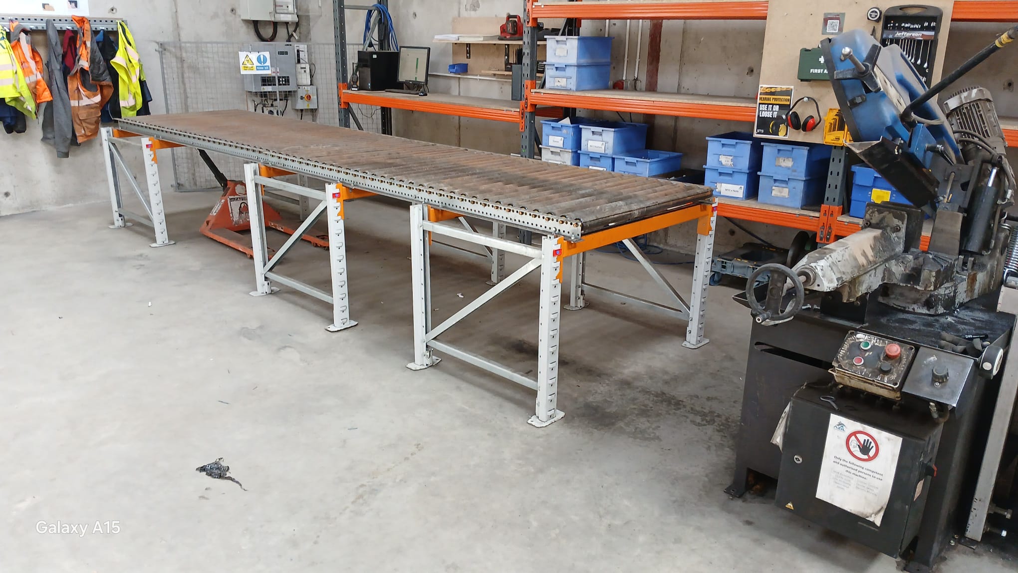 Heavy Duty Used Gravity 32 Roller Conveyor-90cm H Legs (Ref:GRC06)