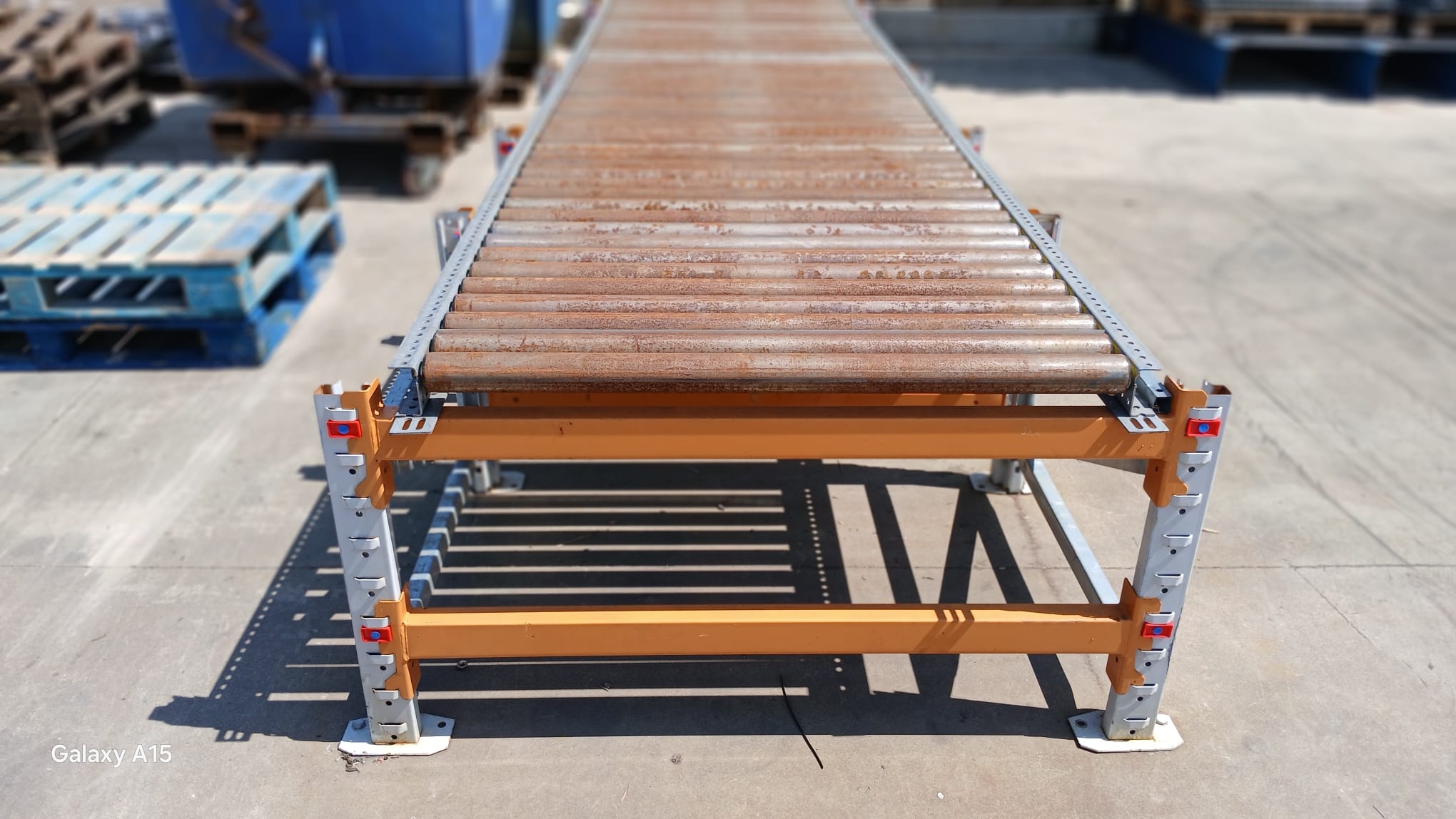 Heavy Duty Used Gravity 32 Roller Conveyor-73cm H Legs (Ref:GRC04)
