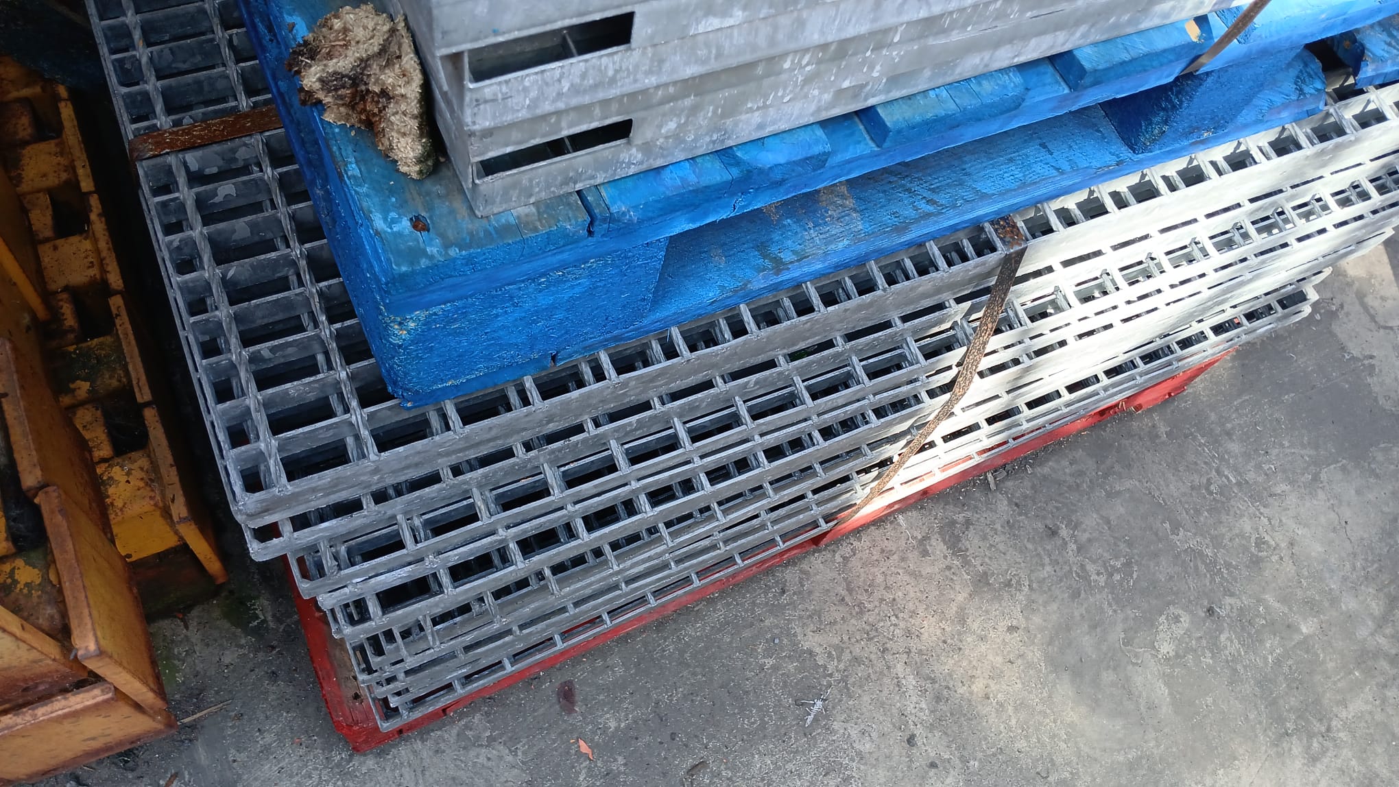 Galvanised Steel Walkway Flow Forge Grates / Panels